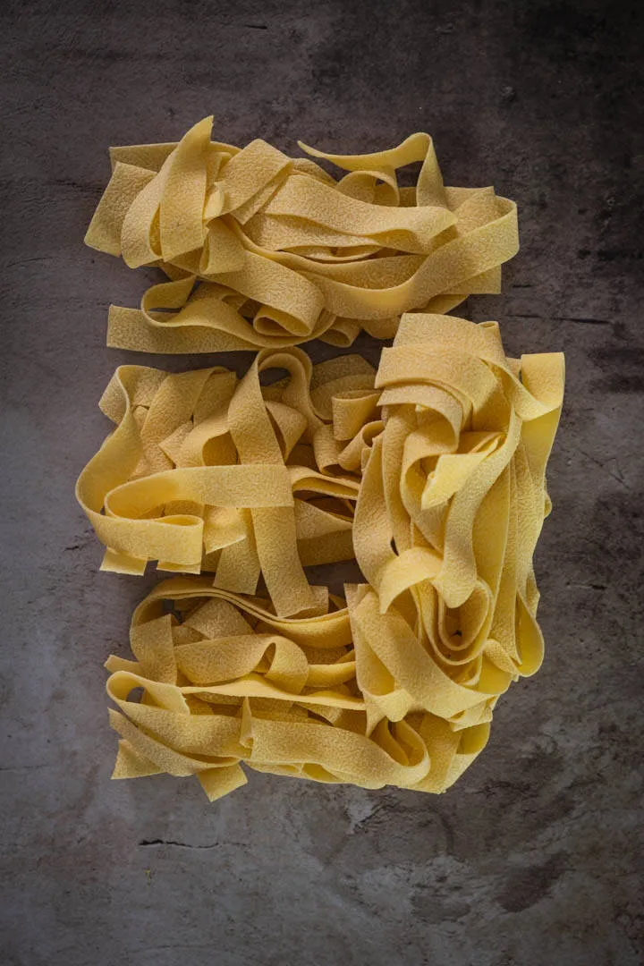 Instructions 5: Bring a large pot of salted water to a boil. Cook pappardelle according to package instructions, reducing cooking time b