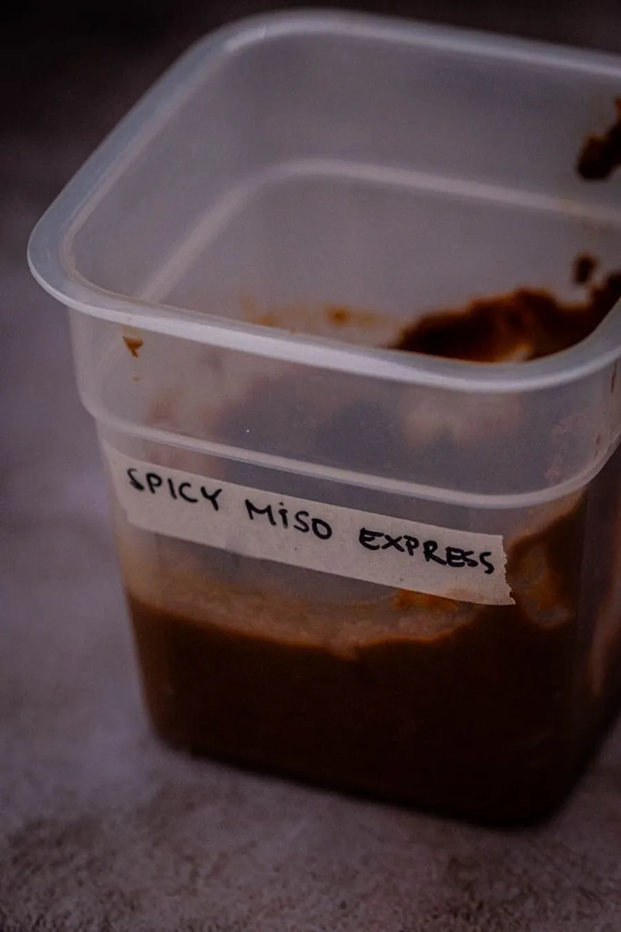 Instructions 1: Add white miso, red miso, douban chili paste, onion, garlic, ginger, mirin, vegetable oil, sesame oil, dashi granules, a