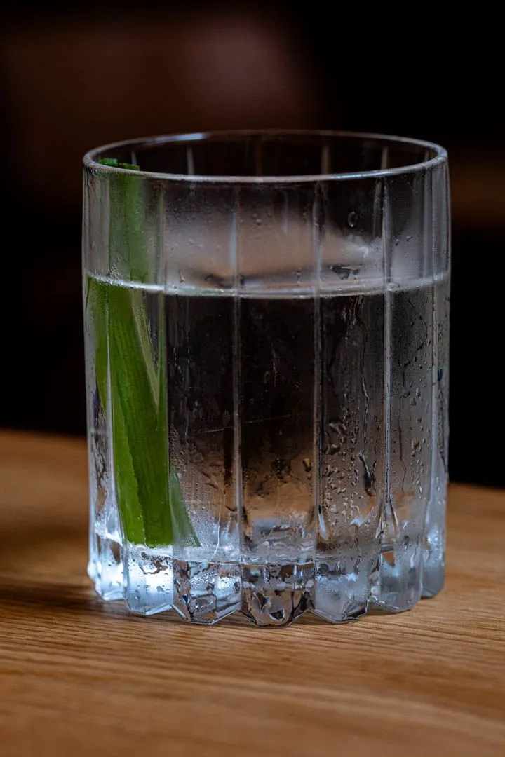 Pandan Express cocktail at Oncle Lee Kăo Montreal, a clean and aromatic pandan and baiju drink that feels invented for this restaurant rather than borrowed from any standard bar menu